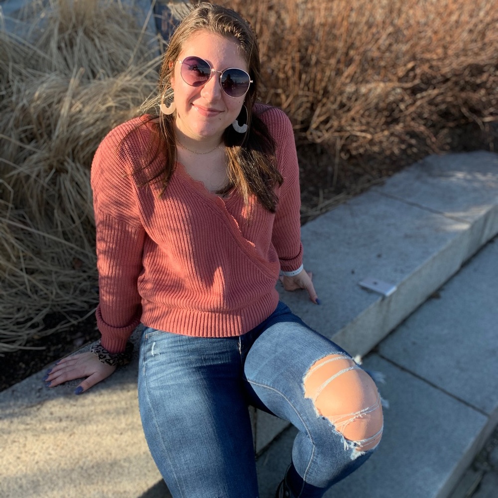 Meet your Posher, Julia